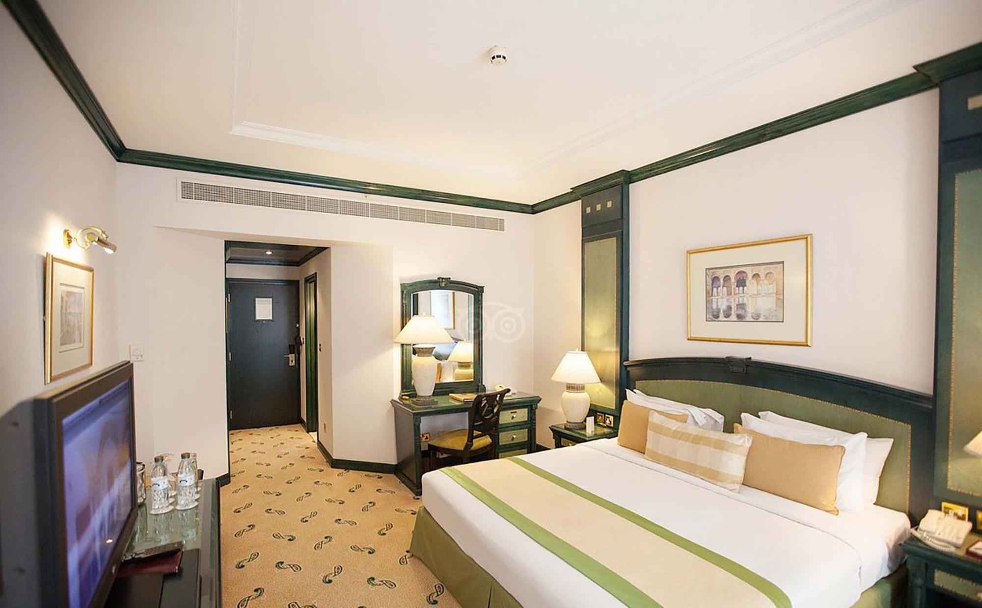 Knight Castle Hotel - Formerly Known As Carlton Palace Hotel ドバイ エクステリア 写真