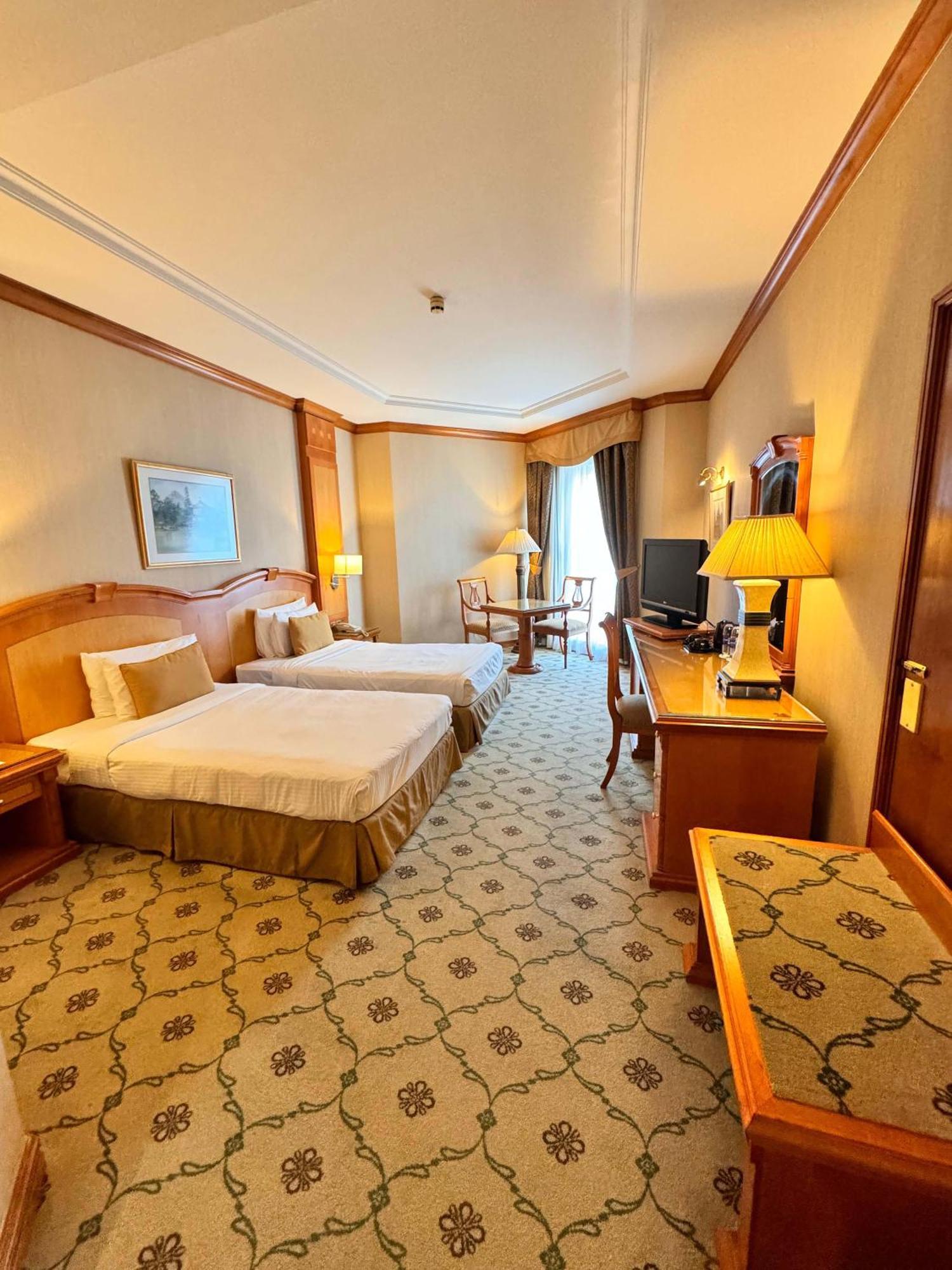 Knight Castle Hotel - Formerly Known As Carlton Palace Hotel ドバイ エクステリア 写真