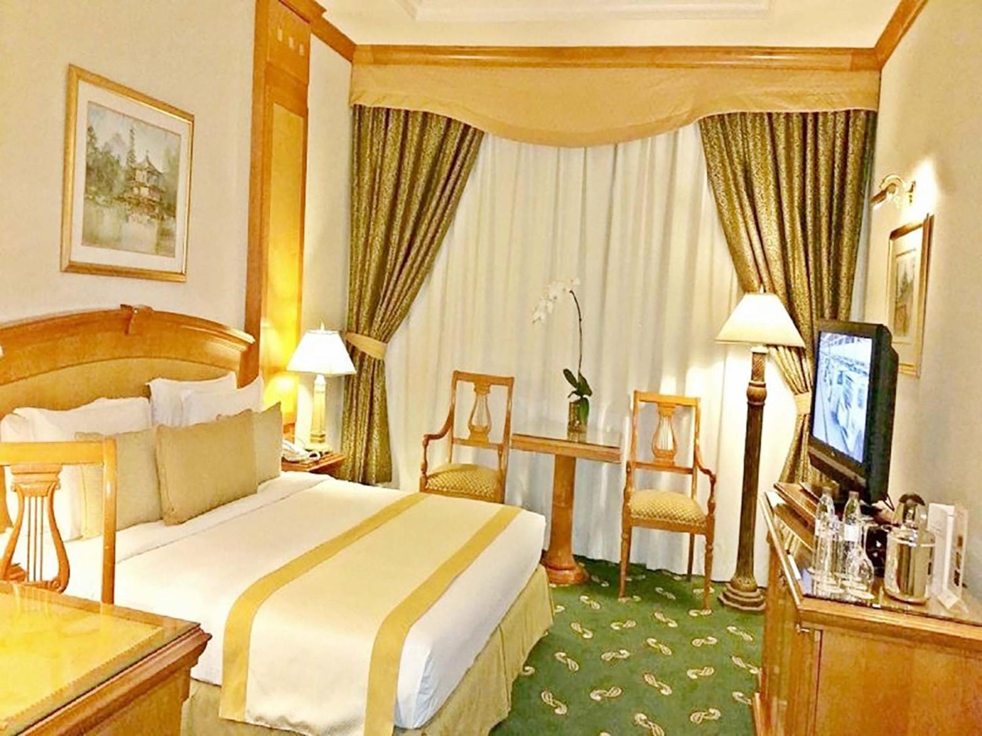 Knight Castle Hotel - Formerly Known As Carlton Palace Hotel ドバイ エクステリア 写真